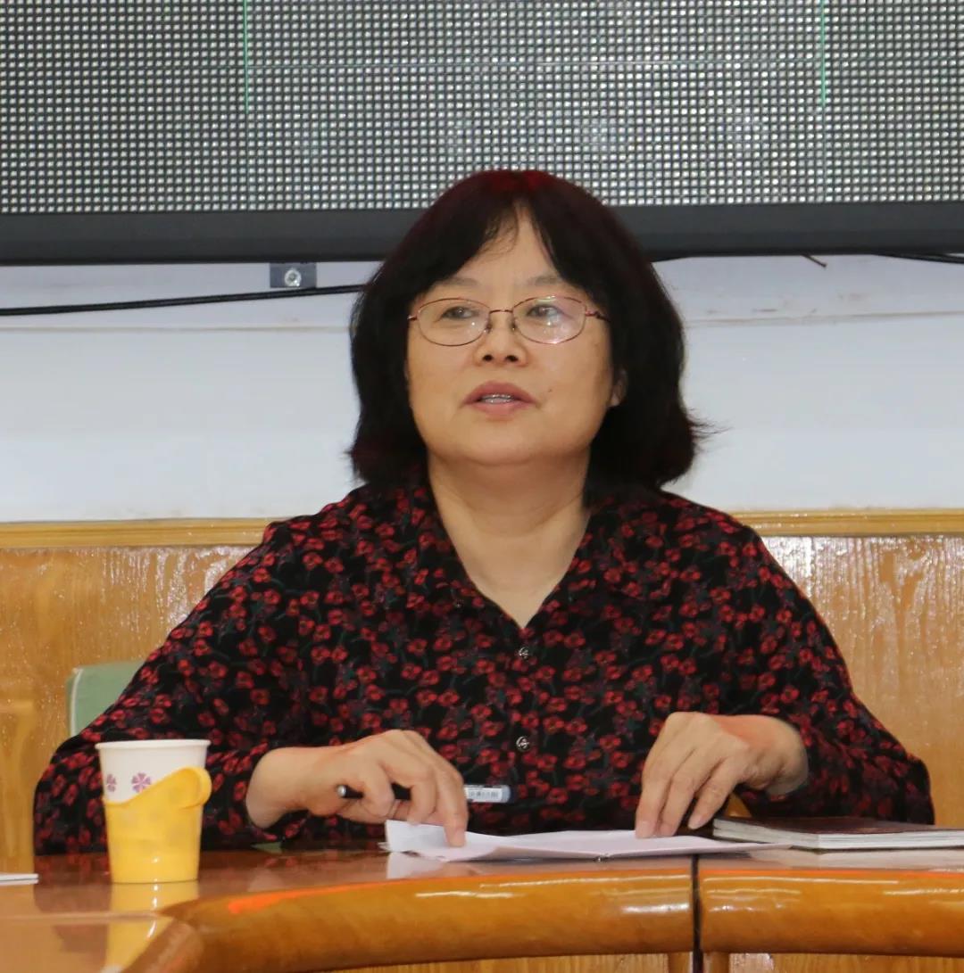 涓撹亴鍓富濮斿嬀鑹沖崕浠h〃紺懼競(jìng)濮旇璇?jpg