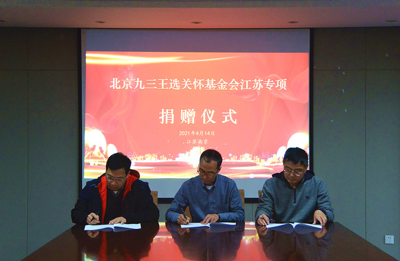 16093707rdhr.jpg DSC_4447.JPG