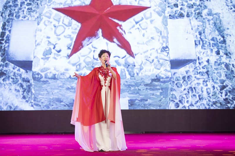 3 - 師巖《我愛你中國》 (網(wǎng)站).jpg 3 - 師巖《我愛你中國》 (網(wǎng)站).jpg