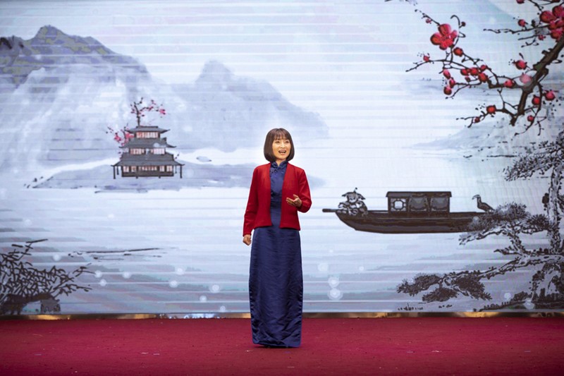 7 - 陳孝靜《紅梅贊》 (1)(網(wǎng)站).jpg 7 - 陳孝靜《紅梅贊》 (1)(網(wǎng)站).jpg