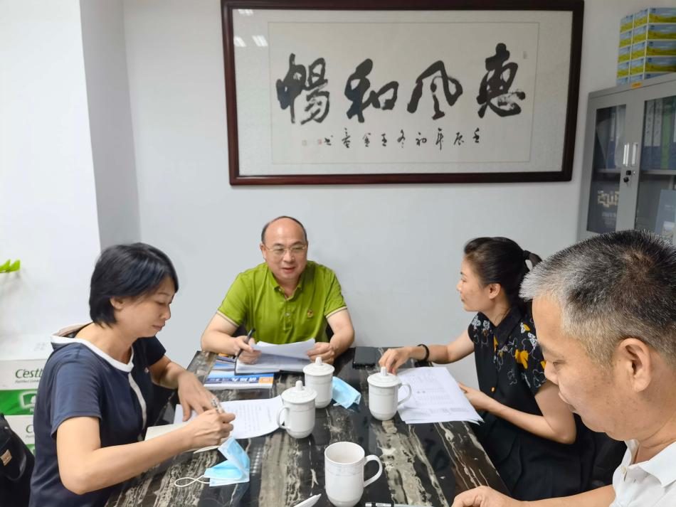 政協(xié)秘書長:謝志明.jpg 政協(xié)秘書長:謝志明.jpg