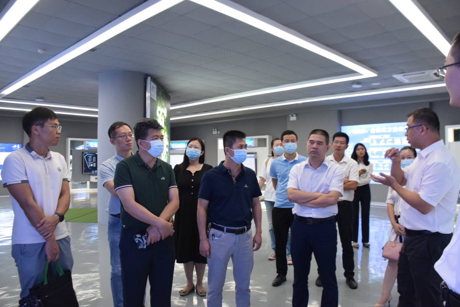 大數(shù)據(jù)中心.jpg 大數(shù)據(jù)中心.jpg