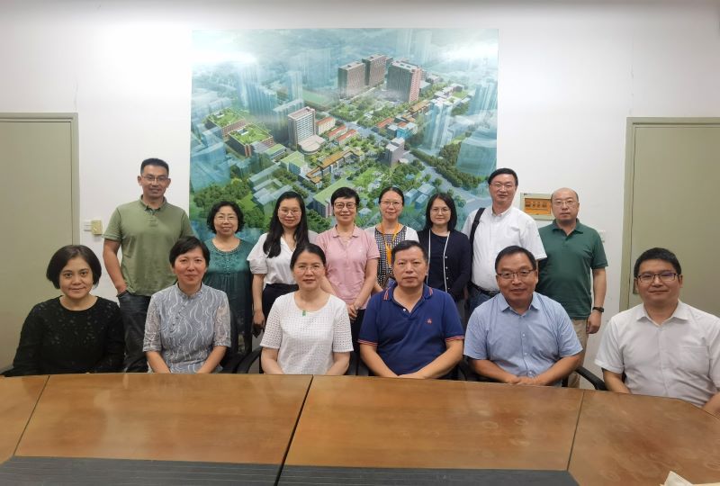 1015-19涔?jié)涓夊绀惧鏃﹀ぇ瀛︿笂鎿v鍖誨闄㈢浜斿眾鍒嗗鍛樹細(xì)鍙紑絎簩嬈″叏浣撲細(xì)璁?jpg