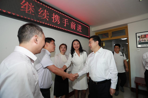 緗楀鏂屼功璁拌蛋璁夸節(jié)涓夊紺劇壞闃沖競(jìng)濮旀満鍏?png