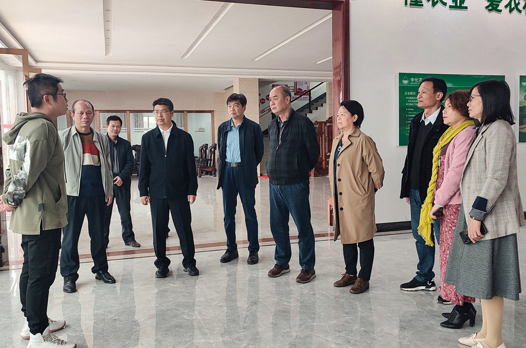 1637633950256512.jpg 學習考察3.jpg