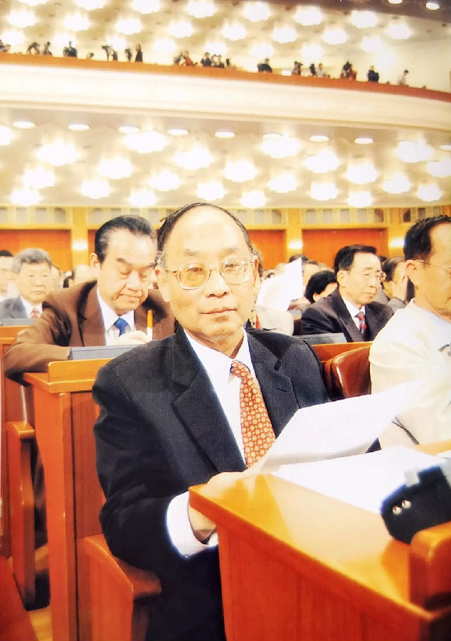 鍥?錛?002騫達紝浣滆?浜庣涔?jié)灞婂叏鍥芥斂鍗徑W簲嬈′細璁細鍦?