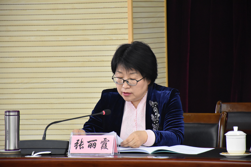 寮犱附闇炰唬琛ㄦ柊涓?眾棰嗗鐝瓙浣滆〃鎬佸彂璦?jpg