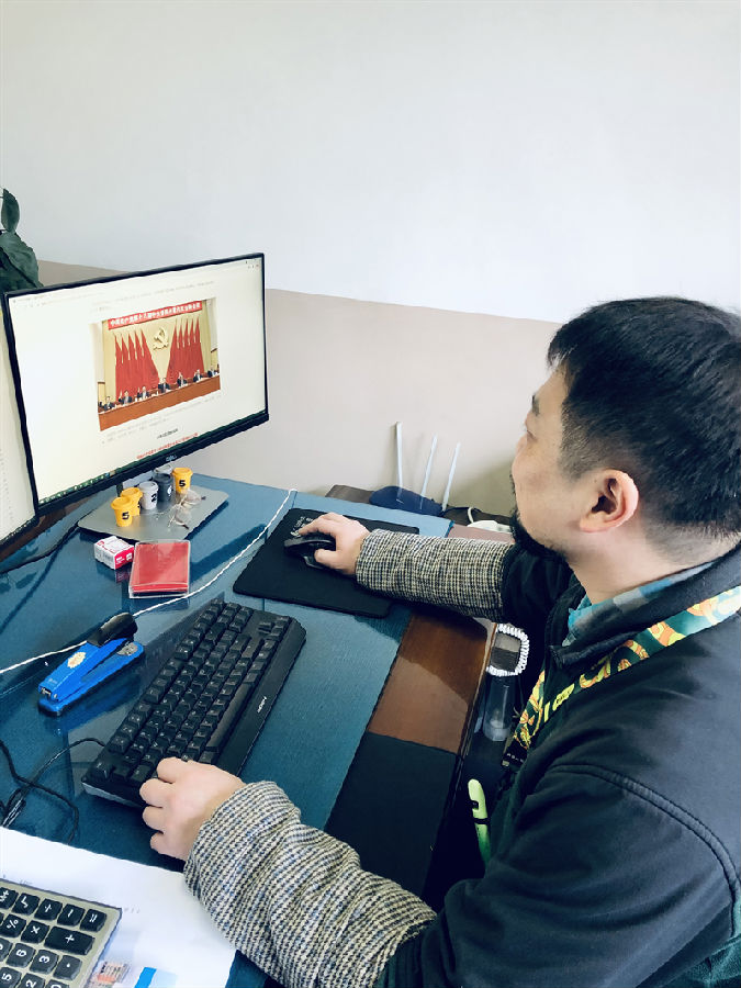 800鍊懌 - 鍓湰.png