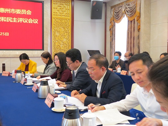 1640935842636066293.jpg IMG_4202.jpg