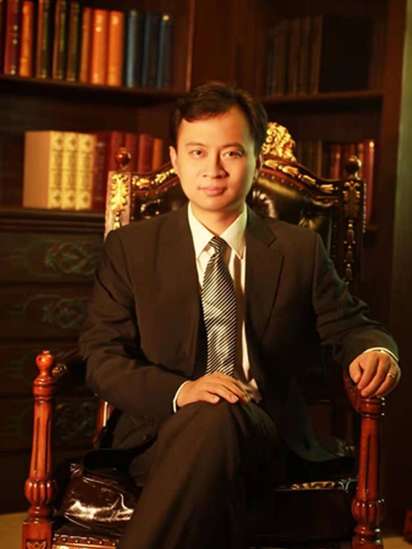 王一夫(網(wǎng)站用).jpg 王一夫(網(wǎng)站用).jpg