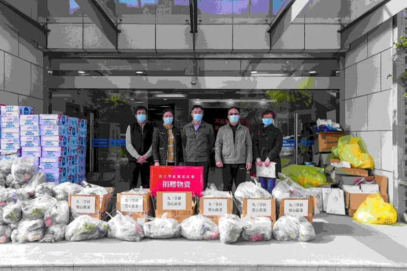 瀛欐錛堝乏涓夛級銆侀【娓咃紙宸︿竴錛夈?鍞愮珛錛堝彸涓?級