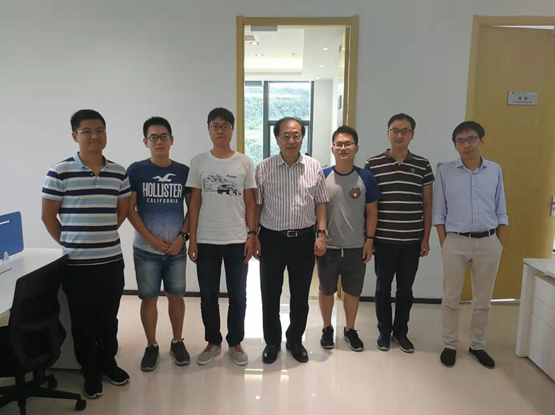 濮氭湡鏅哄厛鐢燂紙鍙沖洓錛夊拰閮佹槺錛堝彸涓?級絳夊悎褰?