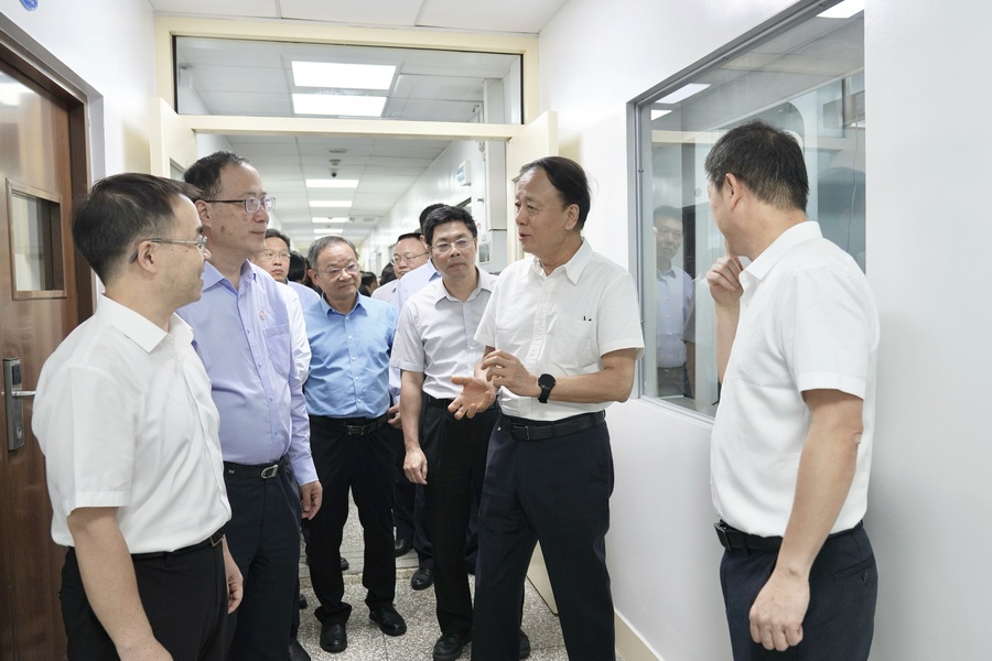 1000124256.jpg 1000124256.jpg