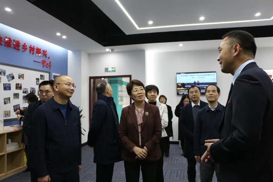 1000140004.jpg 1000140004.jpg