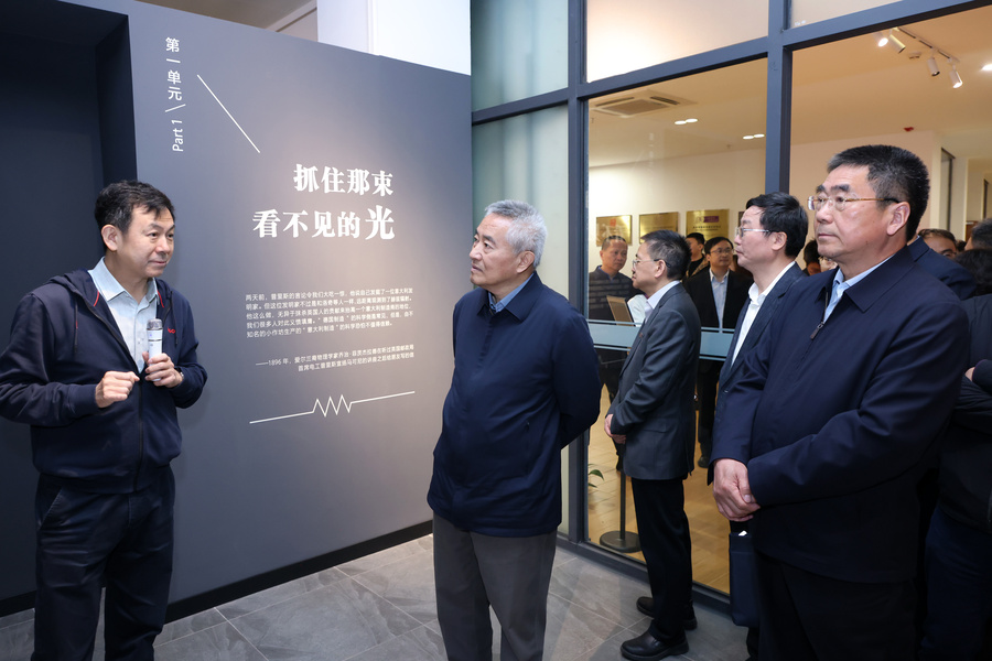 2a6b65a951c2849faf8c0a59f19c502.jpg 2a6b65a951c2849faf8c0a59f19c502.jpg